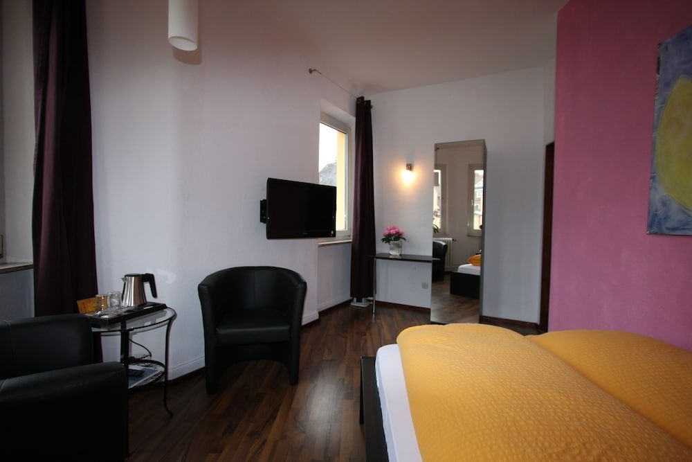 Stadthotel Kleiner Berg Standard Double Room 7