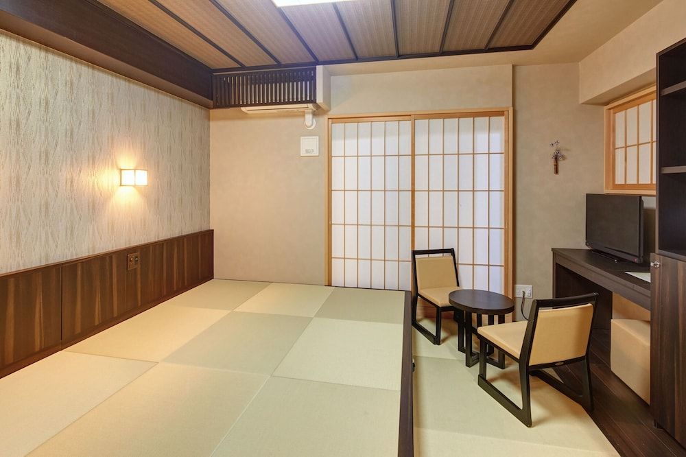 Hotel Amaterrace Nippombashi-higashi Triple Room (Rikyu) 4
