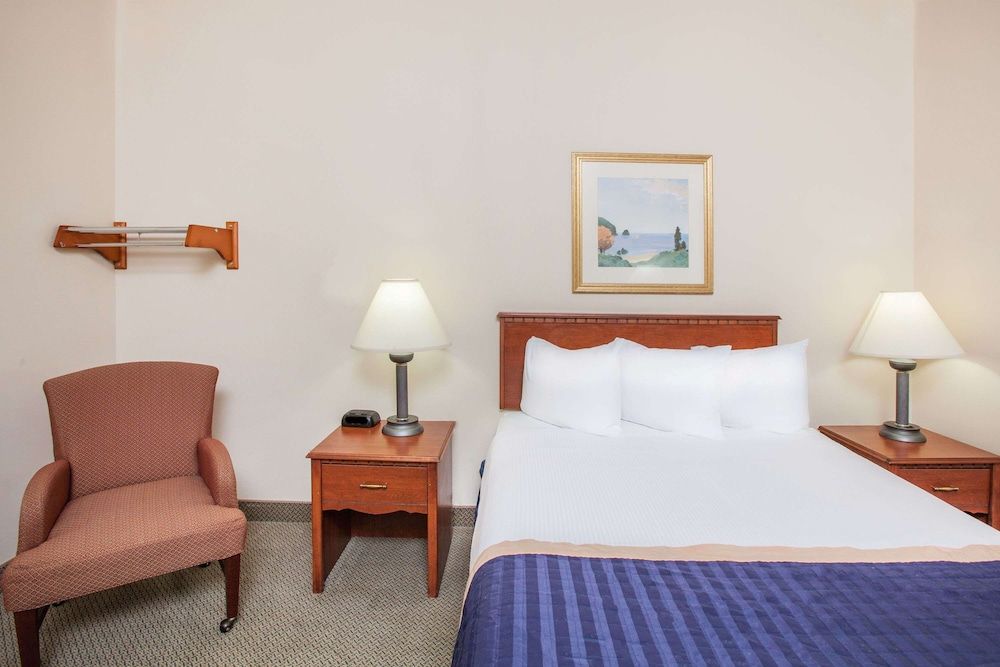 Room, 2 Queen Beds, Non Smoking