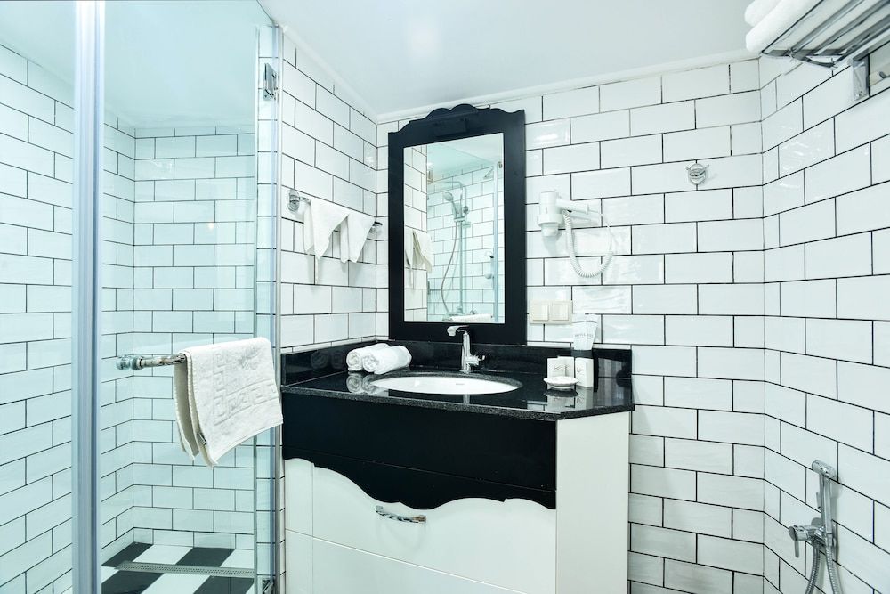 Boutique Hotel Khokhobi Standard Double Room 4