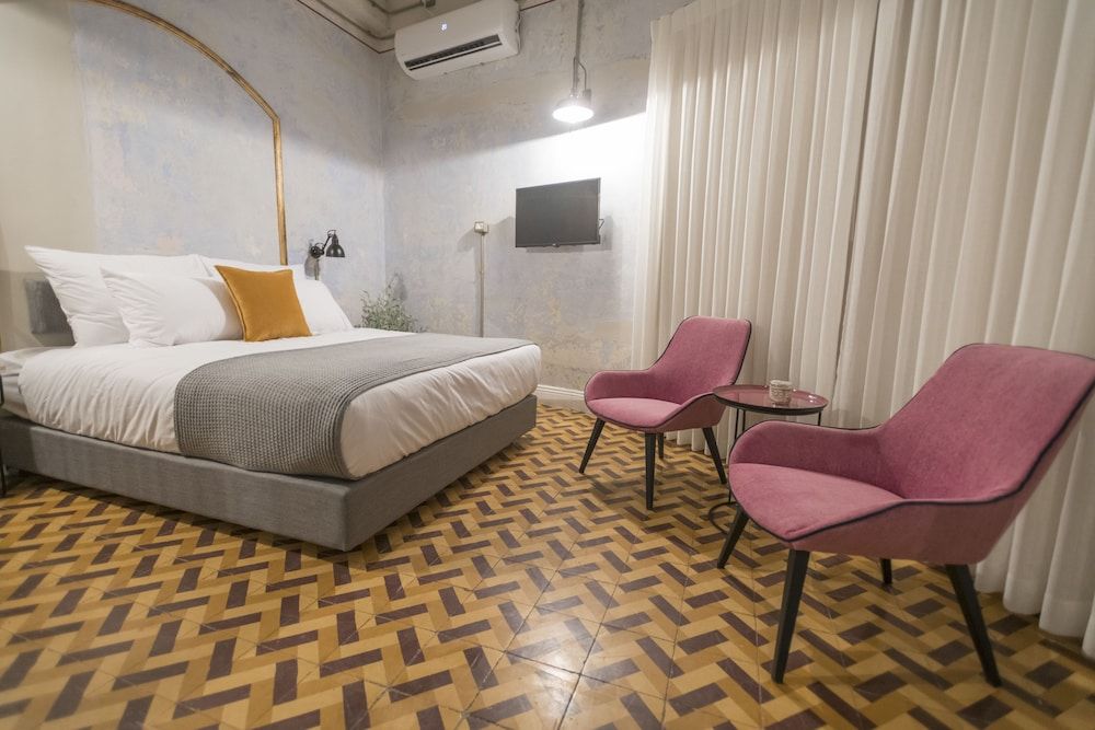 undefined Jojo TLV 9