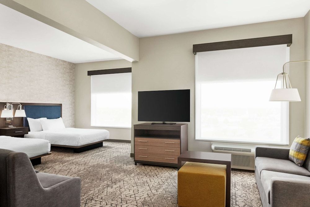 Studio, 2 Queen Beds, Accessible (Roll-In Shower)