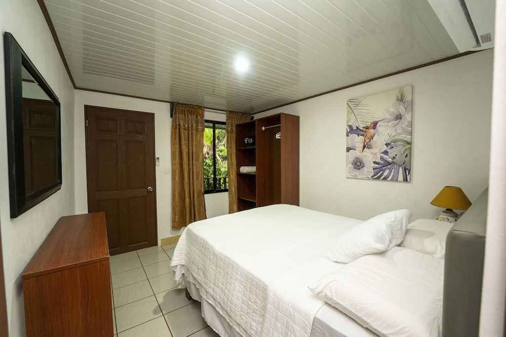 Hotel Tortuguero Beachfront Comfort Double Room, 1 Double Bed, Patio (With AC) 2