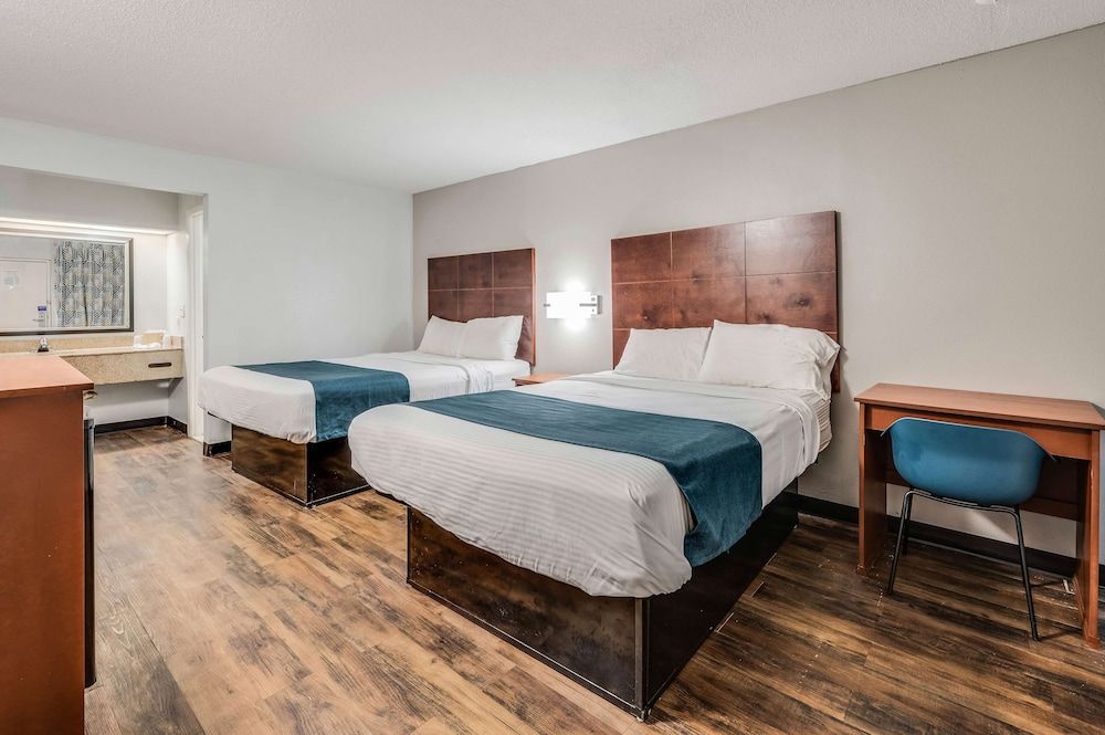 Motel 6 Tupelo, MS - Downtown