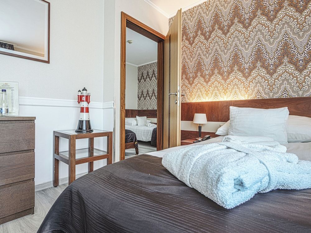 undefined Holiday Beach Budapest Wellness & Conference Hotel