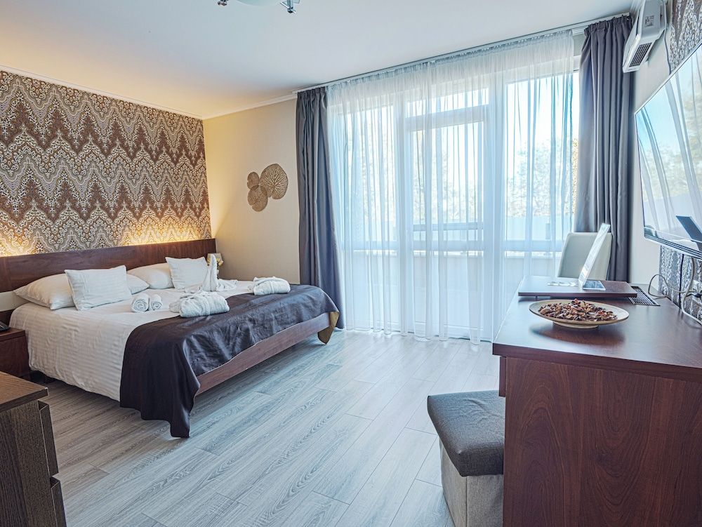 Family Suite, 2 Bedrooms, Balcony, River View