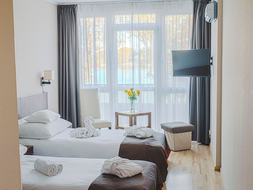 undefined Holiday Beach Budapest Wellness & Conference Hotel 10