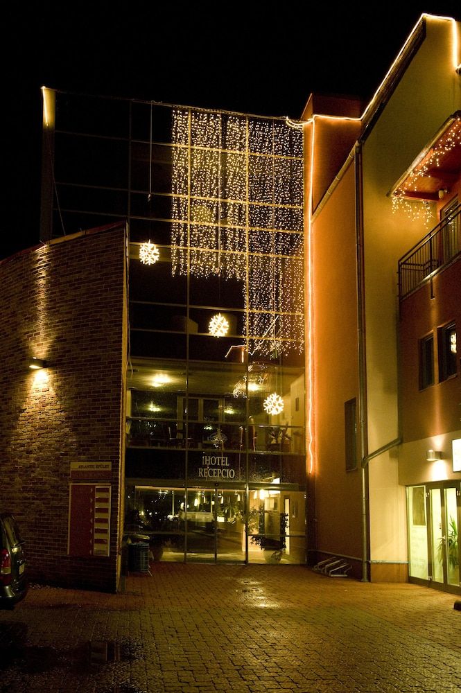 undefined Holiday Beach Budapest Wellness & Conference Hotel 7