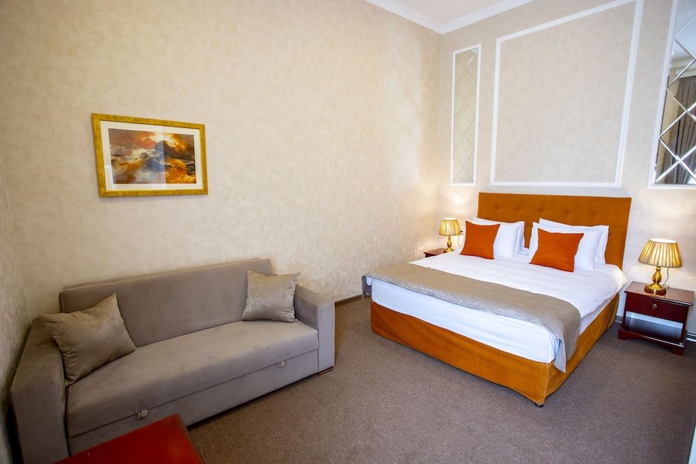 La Casa Nizami Hotel Family Room 4