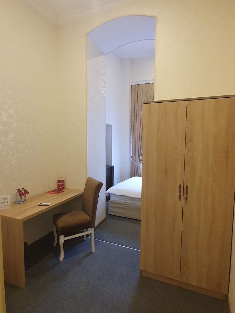 La Casa Nizami Hotel Standard Double or Twin Room 9