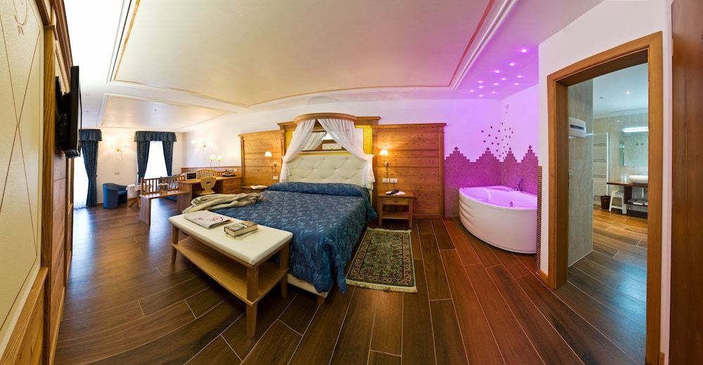 Junior Suite (Romantic)