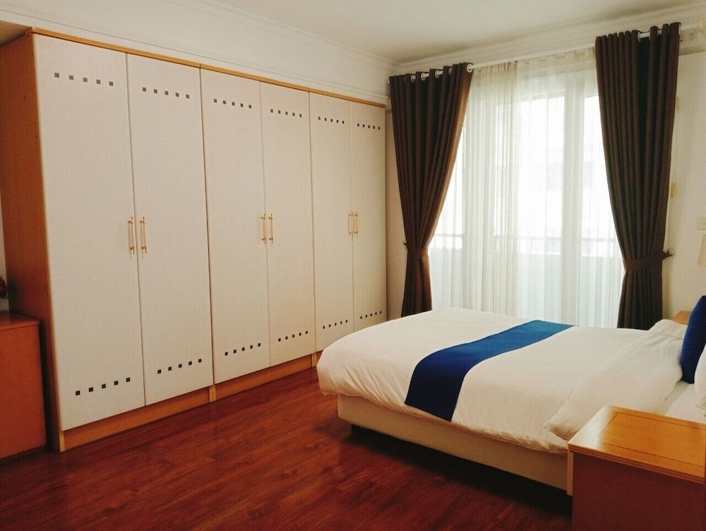 Rose Garden Residence Deluxe Apartment, 1 Bedroom, City View 3