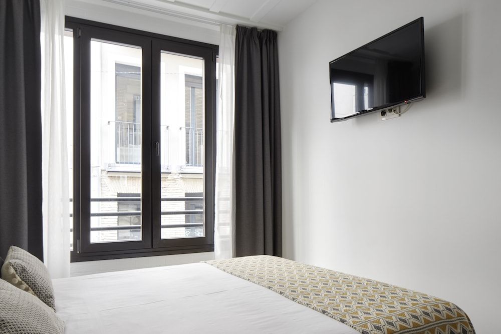 Hostal Arriazu Superior Double or Twin Room 5
