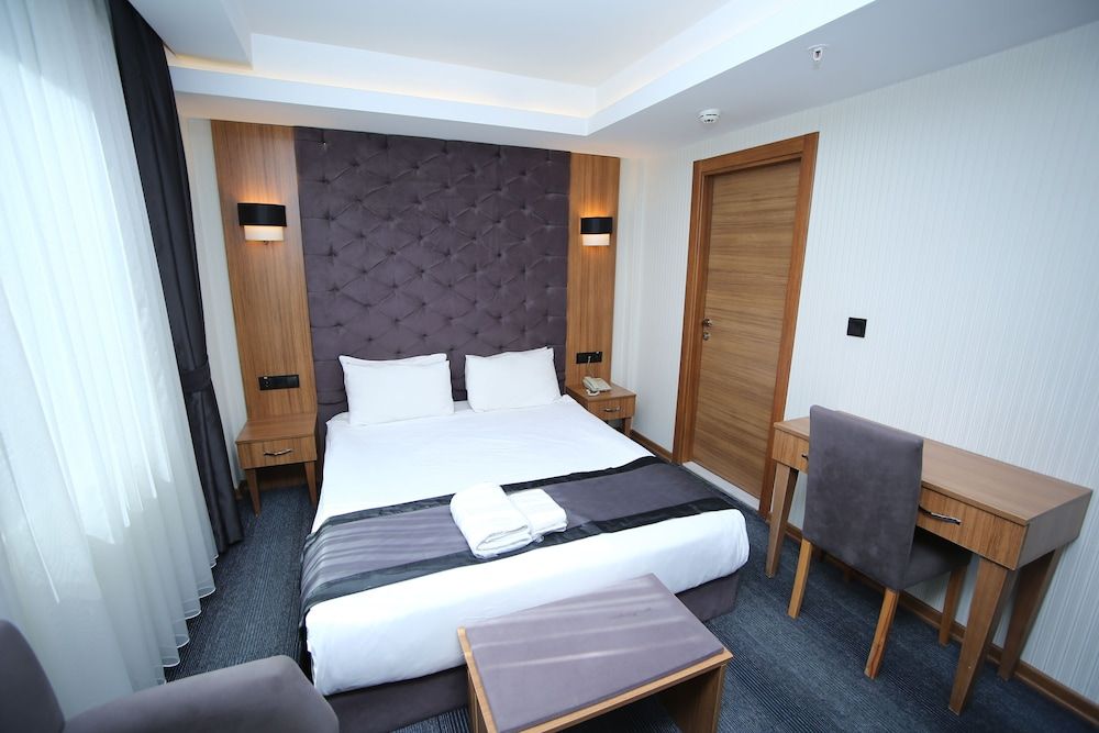 undefined Grand Silay Hotel 2