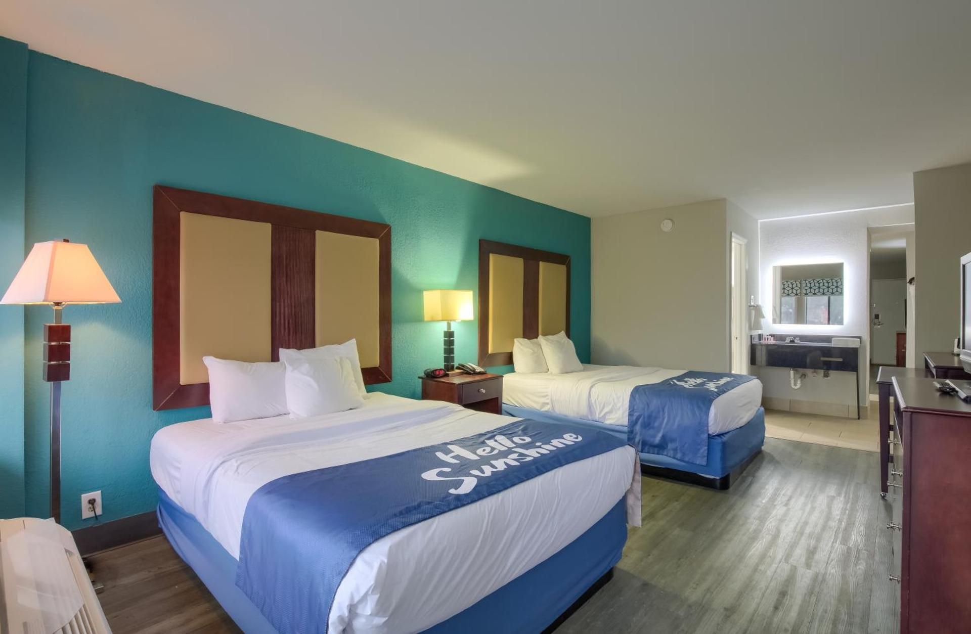 2 Queen Beds, Studio Suite, Non-Smoking