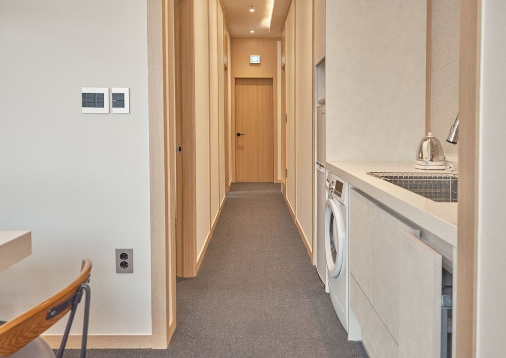 UH Suite The Seoul Family City Suite (Randomly Assigned) 9