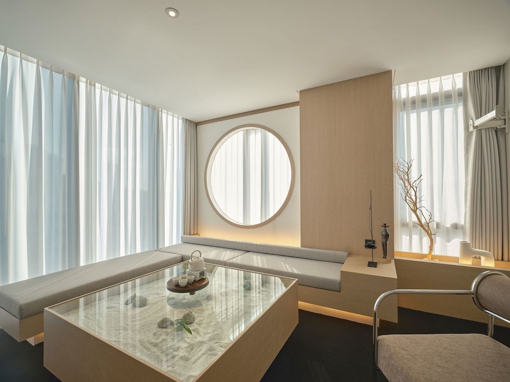 UH Suite The Seoul Family City Suite (Randomly Assigned) 8