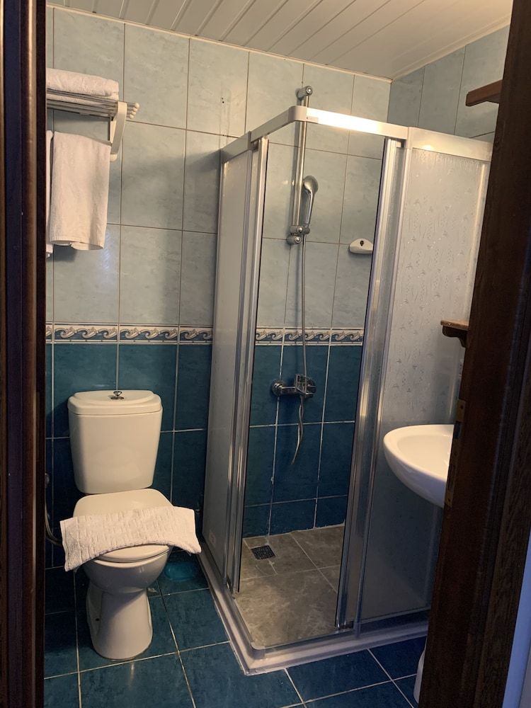 Sabah Pansiyon Double Room 6