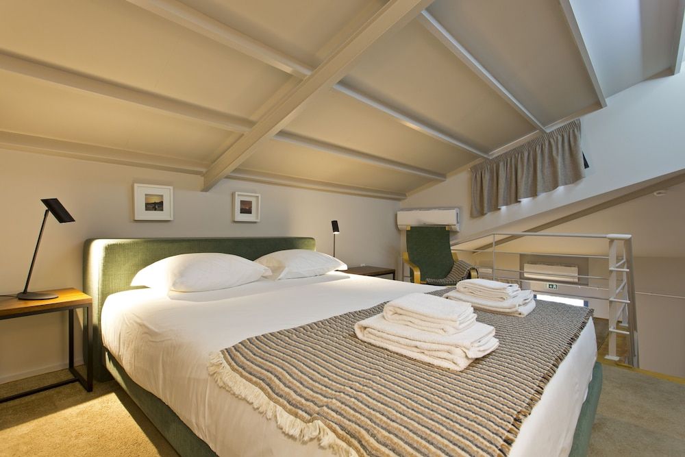 RVA Gustavo Eiffel Apartments Duplex, 2 Bedrooms 4