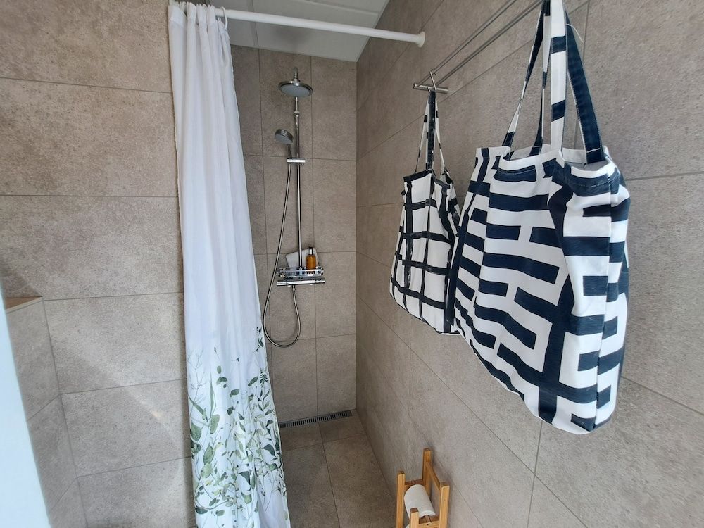 The Old Post Office Double Room, Private Bathroom 7