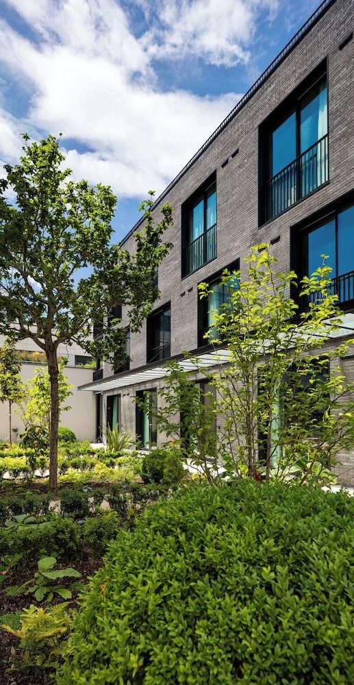 undefined Deskopolitan House 5