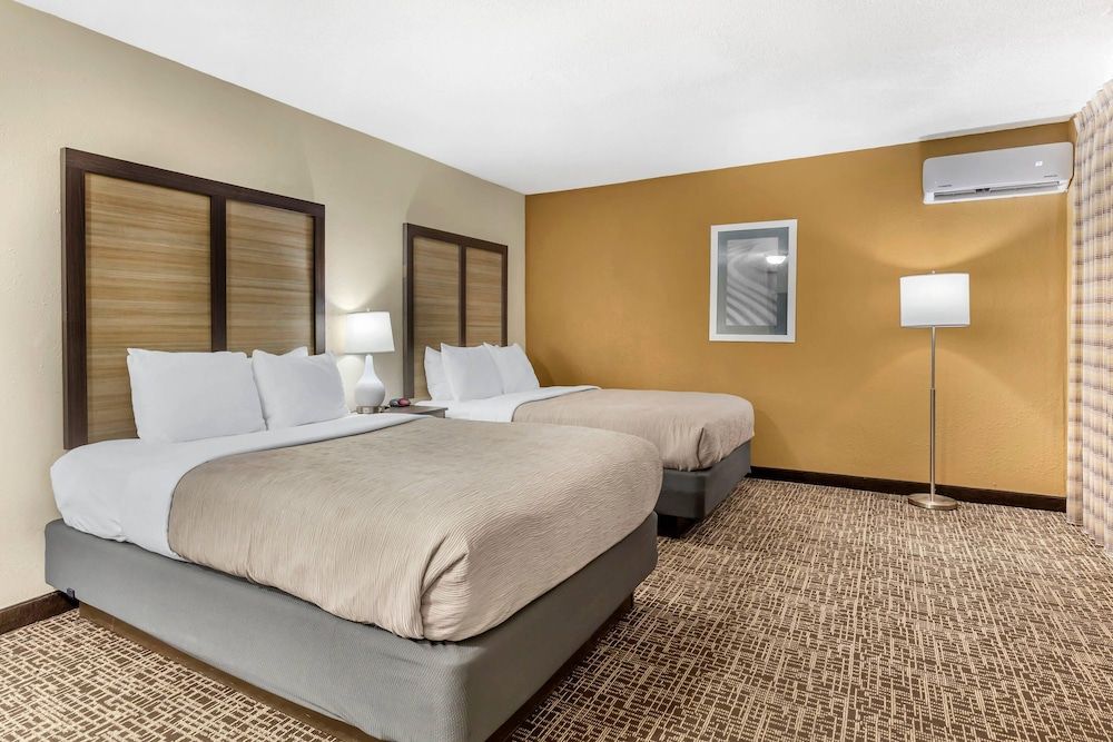 Quality Inn & Suites Spring Lake - Fayetteville near Fort Bragg Suite, 2 Double Beds, Non Smoking (Efficiency) 2