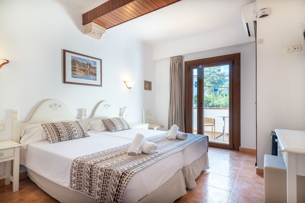 Double or Twin Room, Balcony