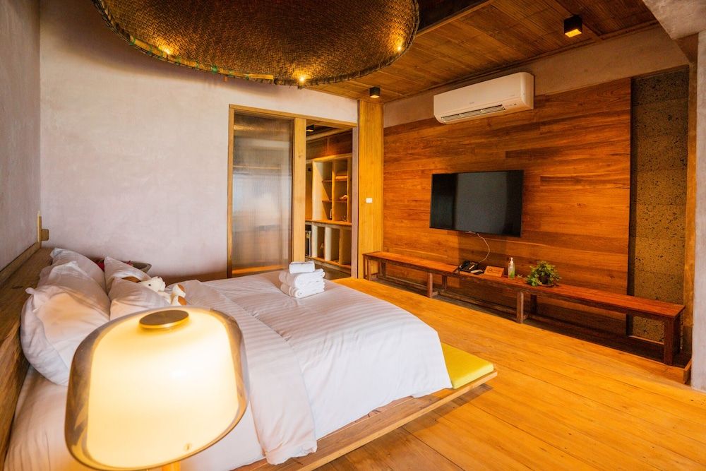 La A Natu Pranburi Beachfront Suites with Plunge Pool 2