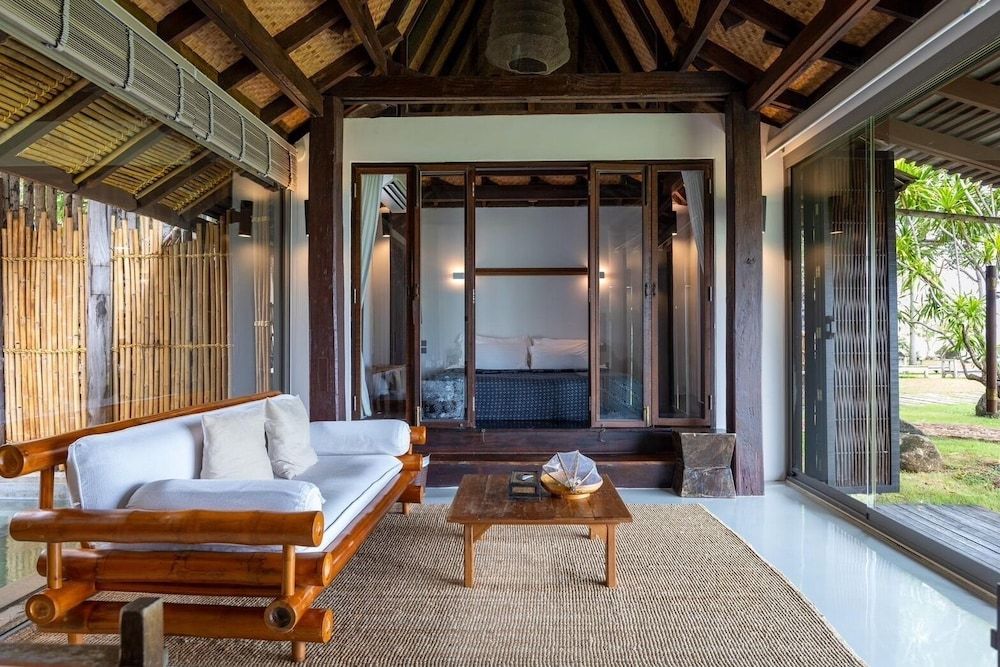 La A Natu Pranburi Beachfront Villa with Plunge Pool 7