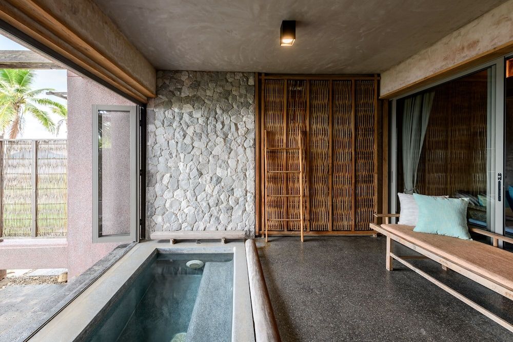 La A Natu Pranburi Beachfront Suites with Plunge Pool 7