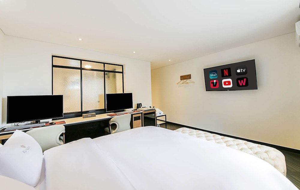KAMA Hotel Premium Room (2 PCs) 2