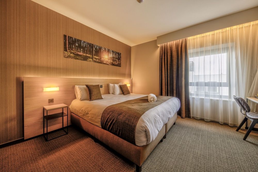 Golden Lakes Hotel Comfort Studio, Kitchenette, Garden View (with Sofabed) 2