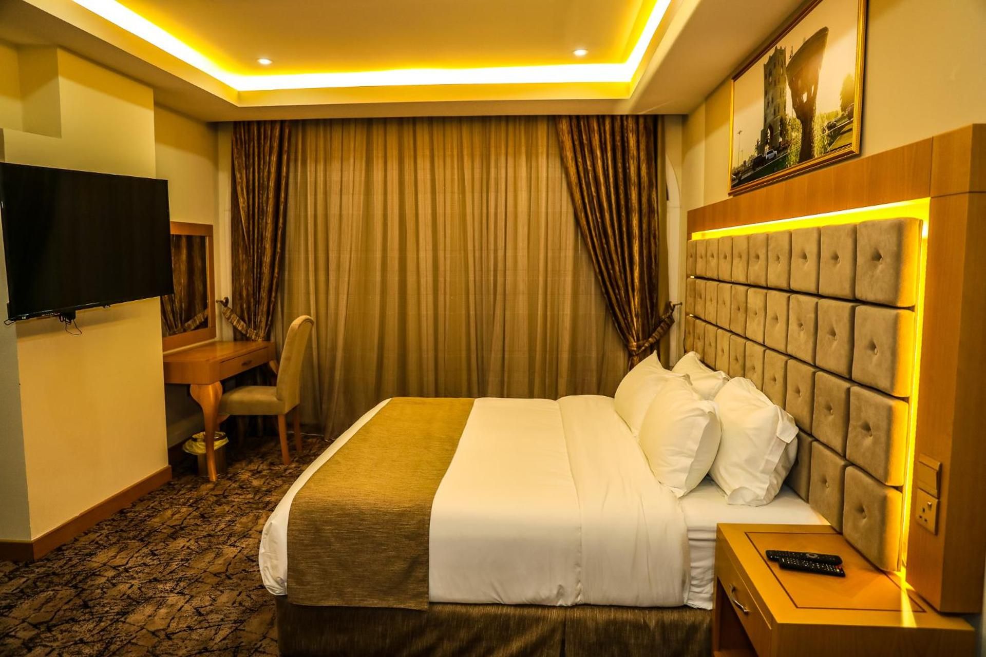 undefined Muscat Plaza Hotel 9