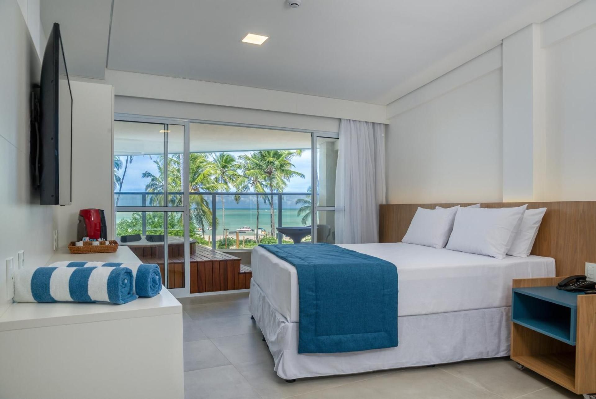 Suite Excellence Dbl + 1 first floor with bathtub on the balcony