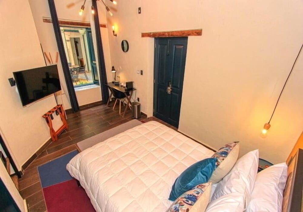 Antigua Trece Hotel Fusión Standard Queen (4) 4