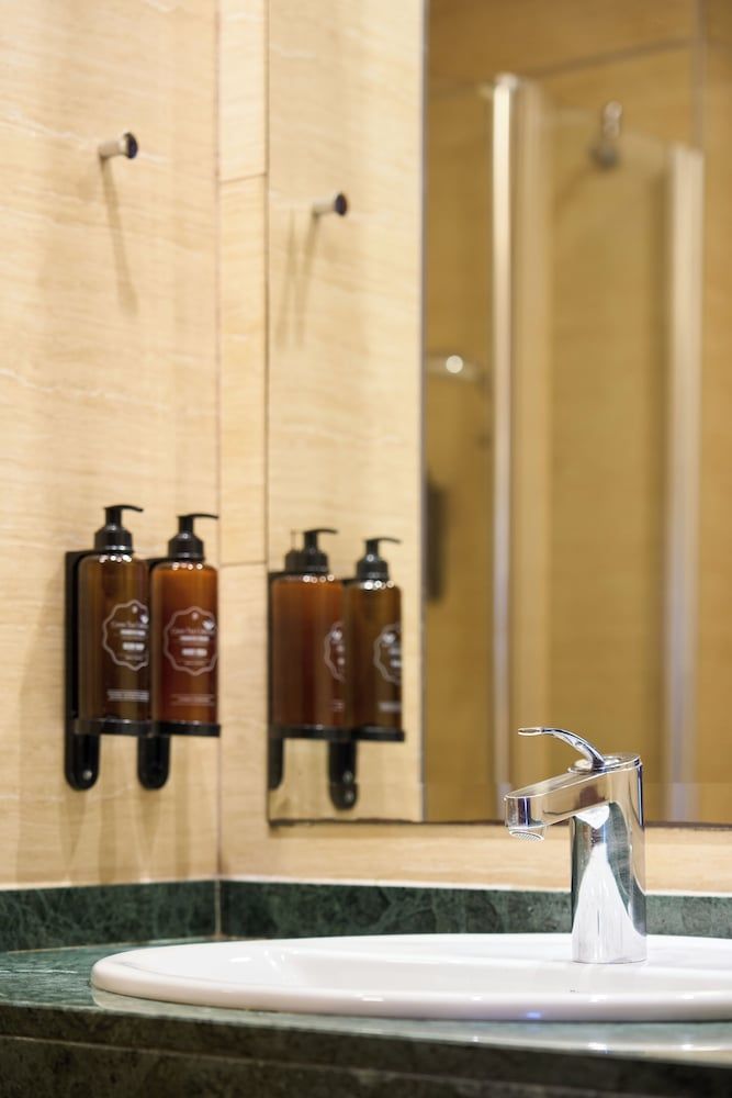 Senator Granada Hotel Double Room Single Use 8