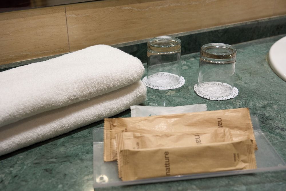 Senator Granada Hotel Superior Double Room, 1 King Bed 5