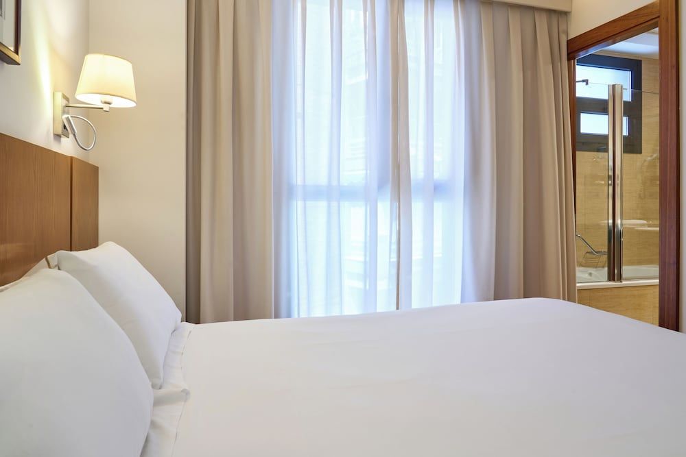 Senator Granada Hotel Economy Double Room 3