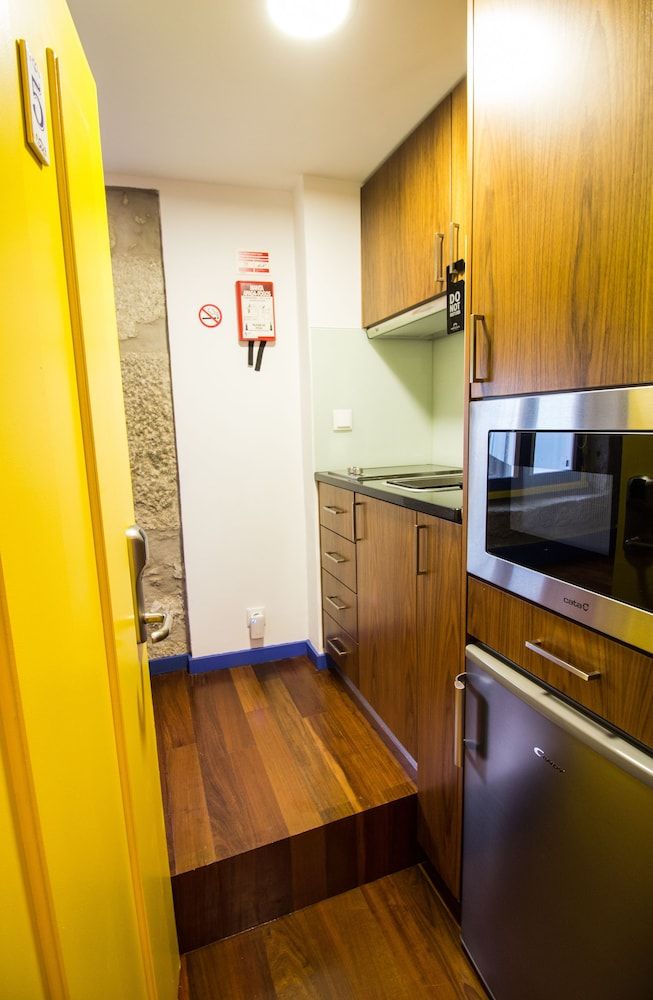 Miragaia House Deluxe Double or Twin Room, City View 10