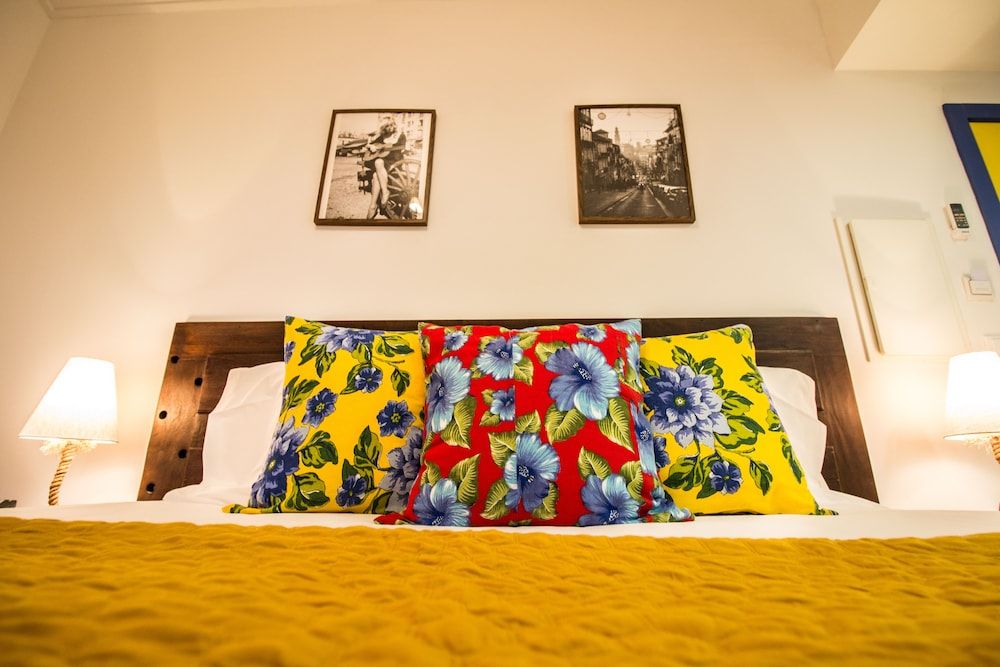 Miragaia House Deluxe Double or Twin Room 5