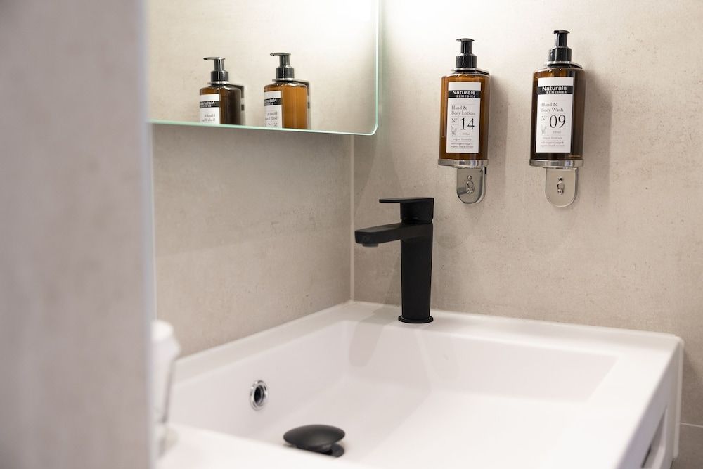 B&B HOTEL Hasselt Superior Double Room 8