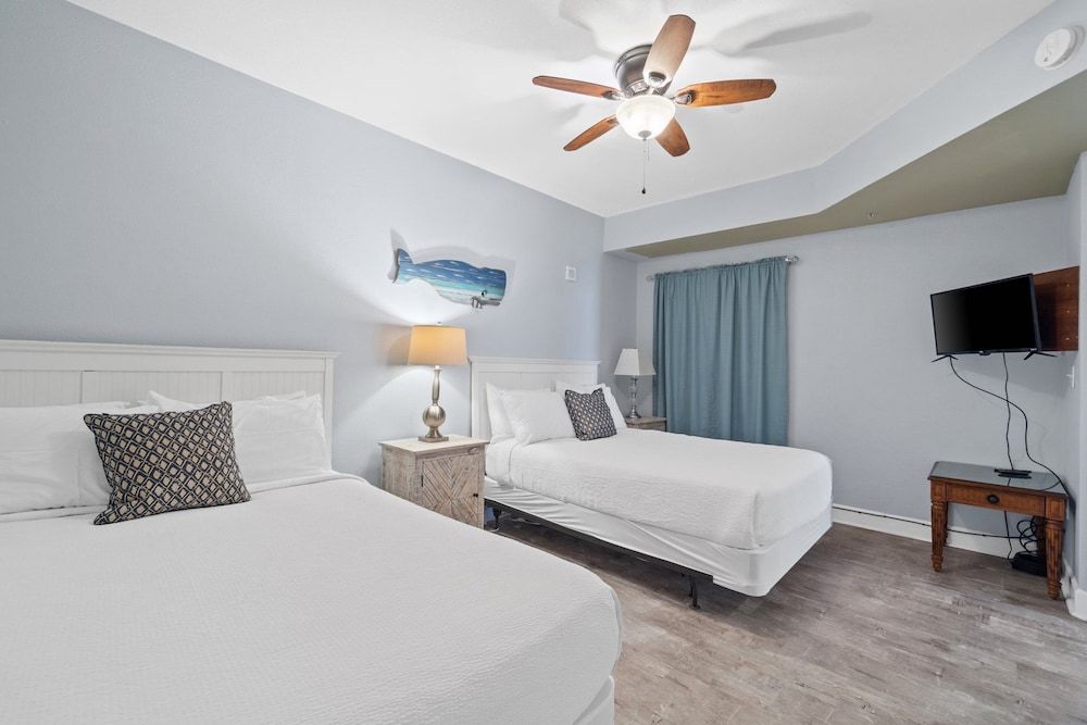 Condo, 3 Bedrooms, Ocean View (402)