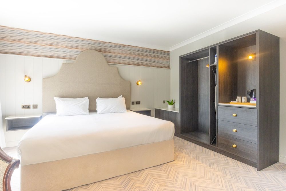 Superior Room, 1 King Bed