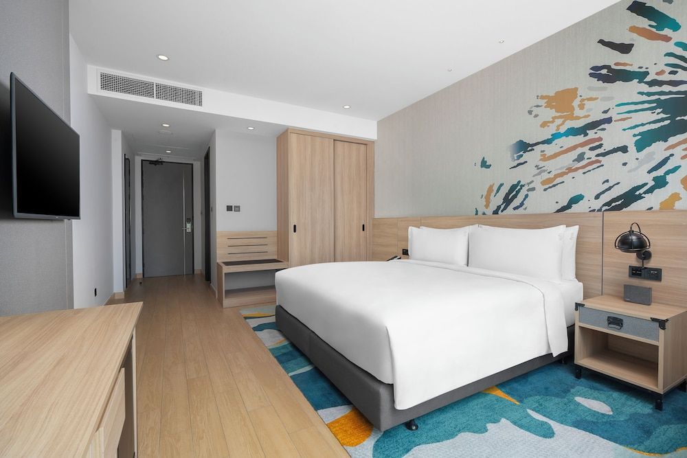Standard Room, 1 King Bed