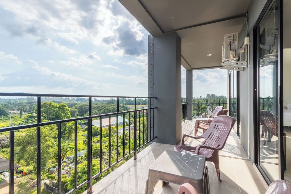 Maikhao Hotel Suite, Multiple Beds, Pool View (Suite Two Bedroom Pool View King) 4