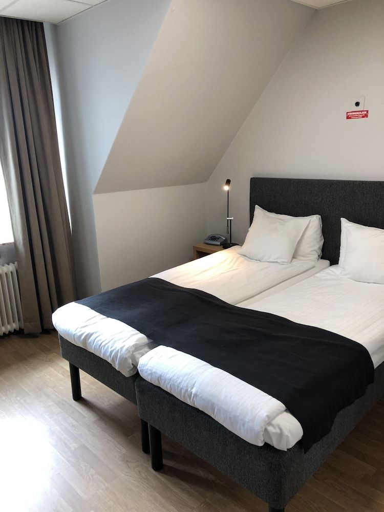 Grand Hotel Falkenberg Economy Twin Room 3