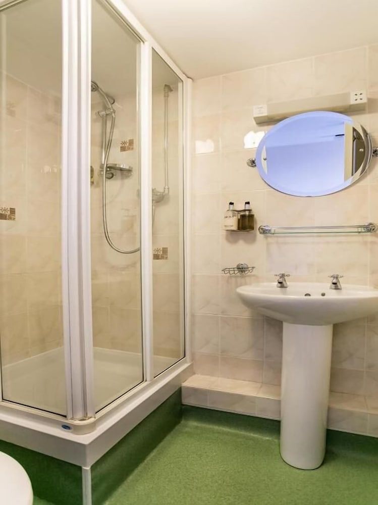 The National Hotel Standard Single Room 5