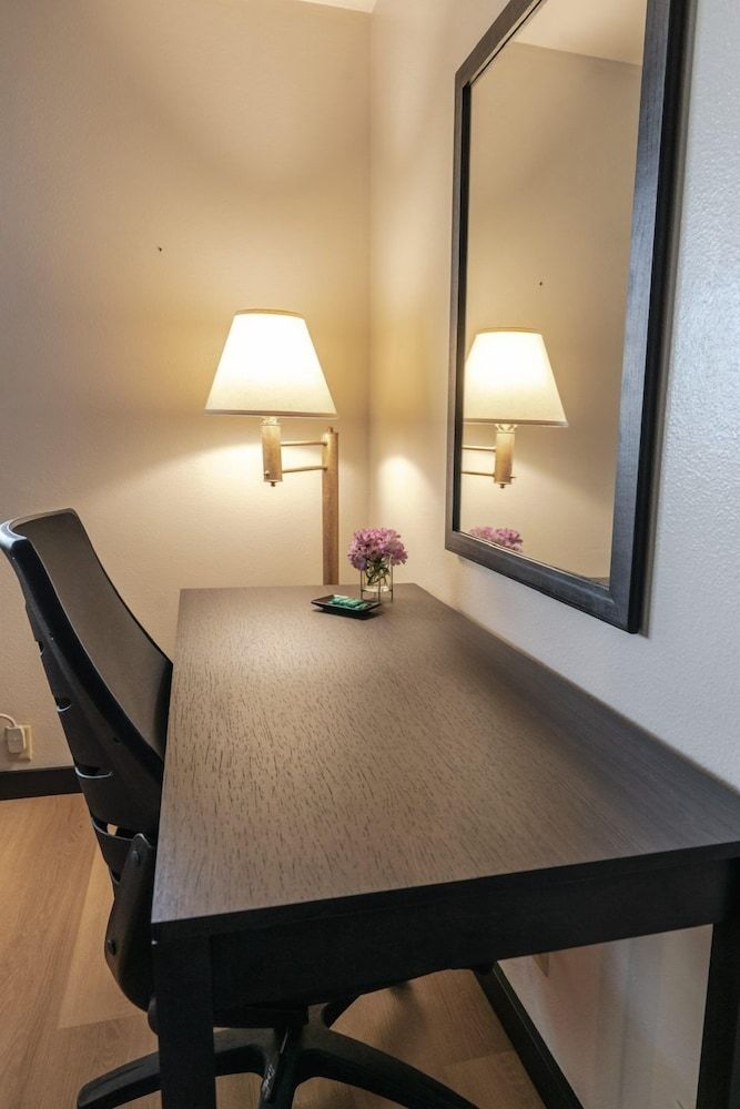 The Scout INN Comfort Double Room 4