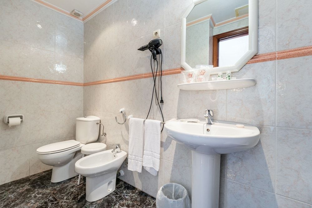 Hotel Canadá Classic Double Room 9