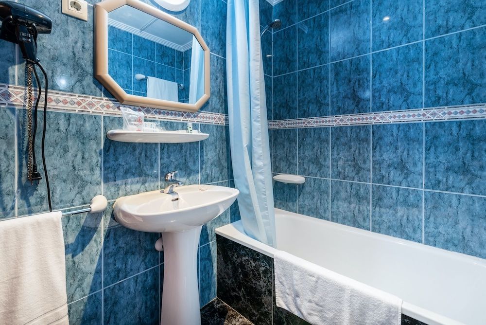 Hotel Canadá Comfort Room 3